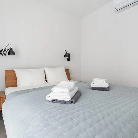 Coastline - Designer Seaside With Pool, 2-minute Walk To The Apartman