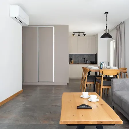 Coastline - Designer Seaside With Pool, 2-minute Walk To The Apartman *
