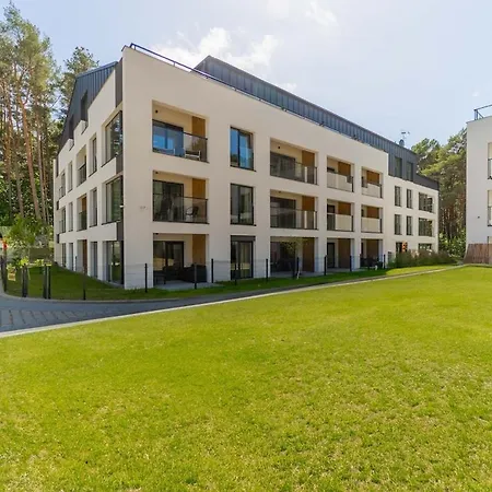 Coastline - Designer Seaside With Pool, 2-minute Walk To The *