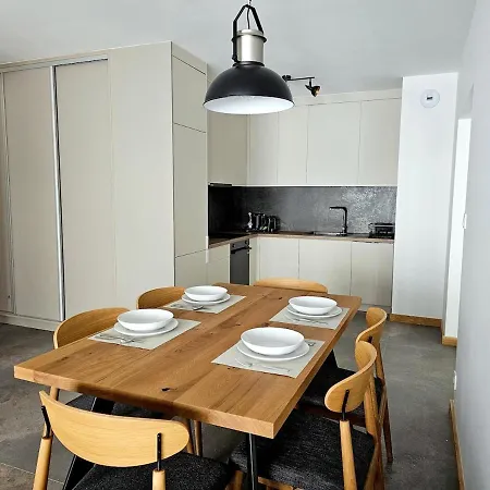 Coastline - Designer Seaside With Pool, 2-minute Walk To The