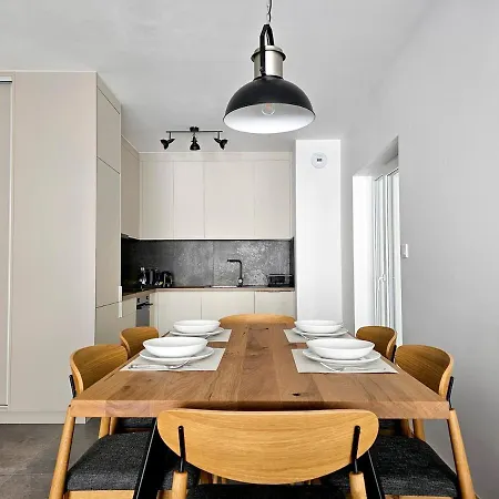 Coastline - Designer Seaside With Pool, 2-minute Walk To The Apartman *